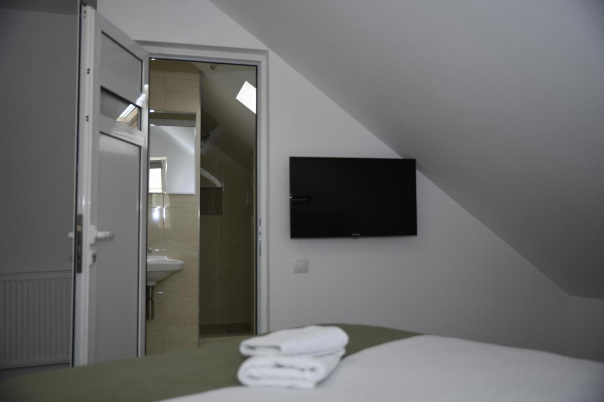 Pensiunea Zbor Cluj-Napoca Extérieur photo